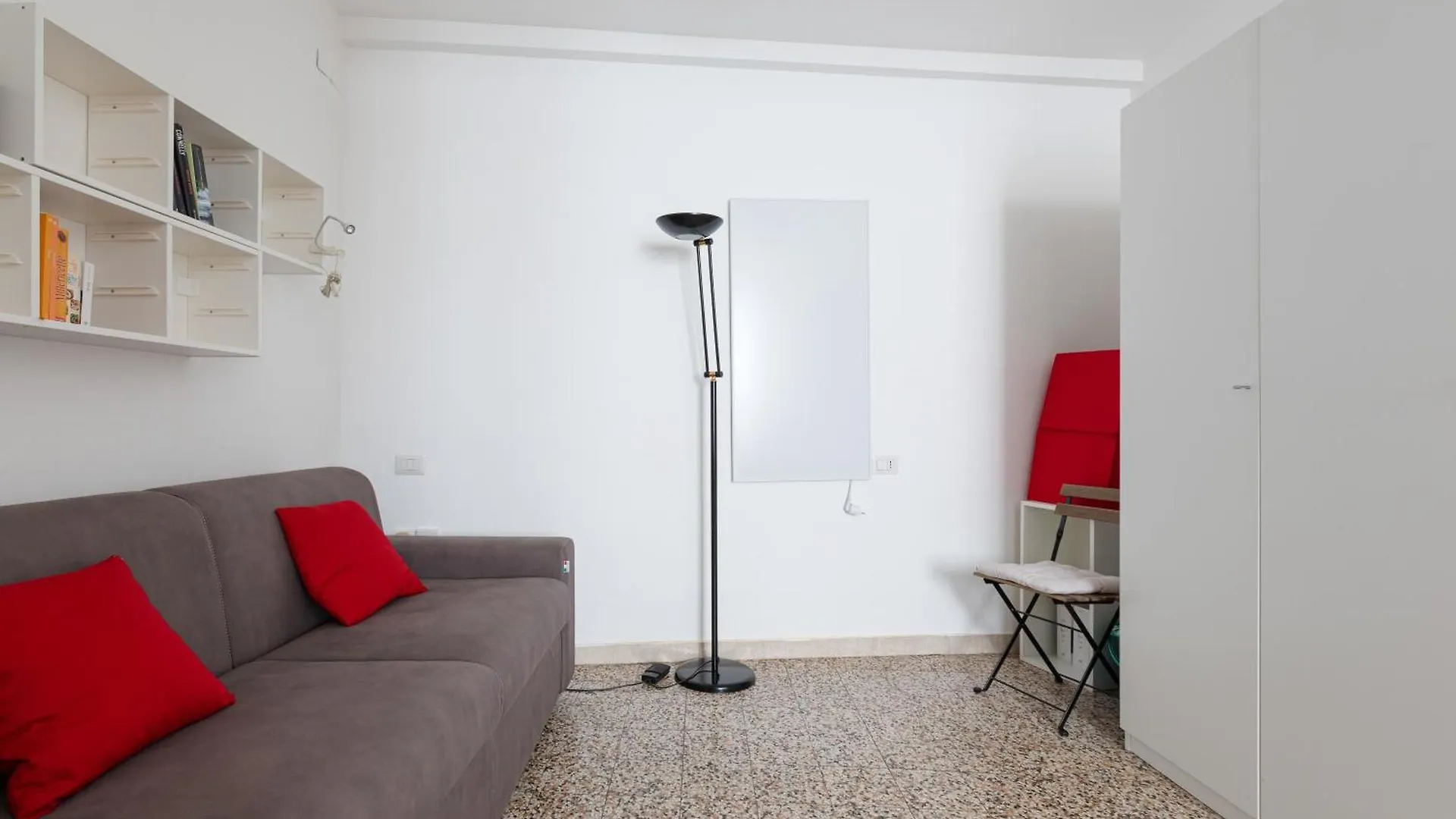 Apartment Guesthost - Sant'Ambrogio Modern Studio Mailand